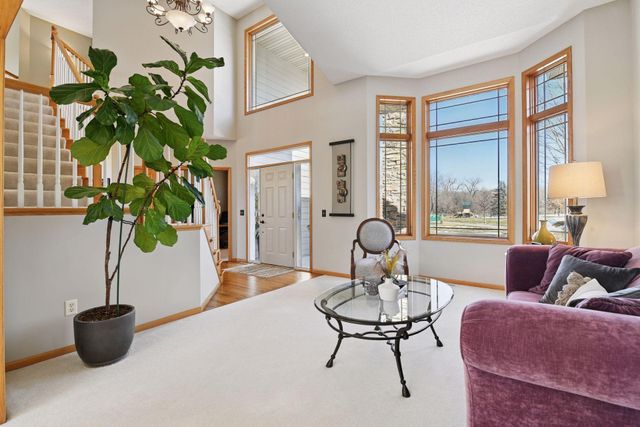 3142 Bavaria Hills Trail, Chaska, MN 55318
