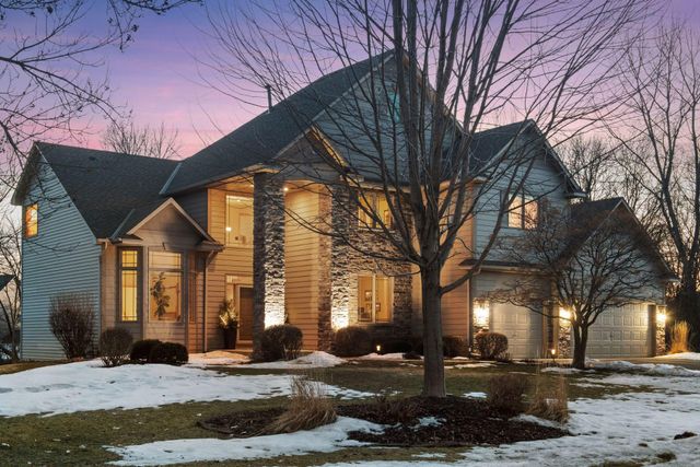 3142 Bavaria Hills Trail, Chaska, MN 55318