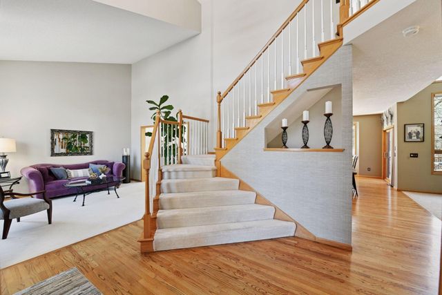 3142 Bavaria Hills Trail, Chaska, MN 55318