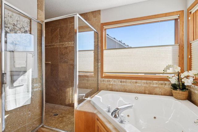 3142 Bavaria Hills Trail, Chaska, MN 55318