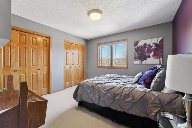 3142 Bavaria Hills Trail, Chaska, MN 55318