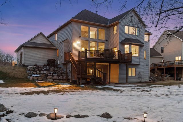 3142 Bavaria Hills Trail, Chaska, MN 55318