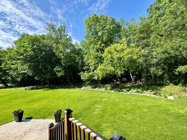 3142 Bavaria Hills Trail, Chaska, MN 55318