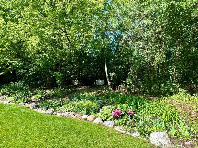 3142 Bavaria Hills Trail, Chaska, MN 55318