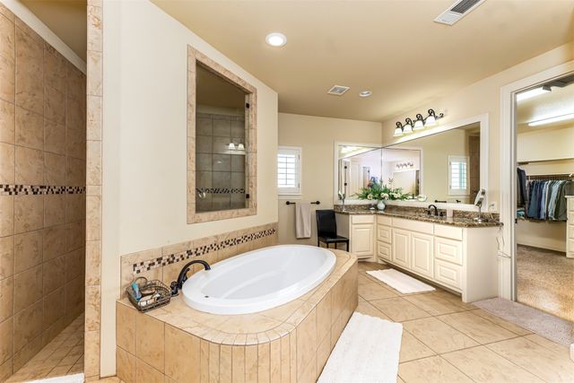 321 Bear Country Drive, Aledo, TX 76008