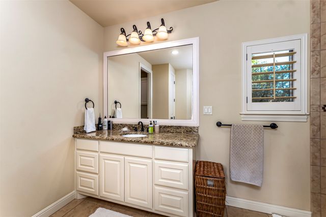 321 Bear Country Drive, Aledo, TX 76008