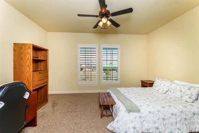 321 Bear Country Drive, Aledo, TX 76008