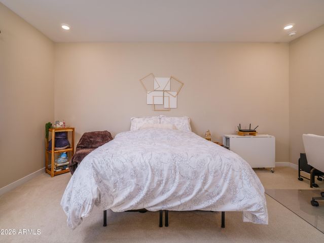 2170 W HARMONT Drive, Phoenix, AZ 85021