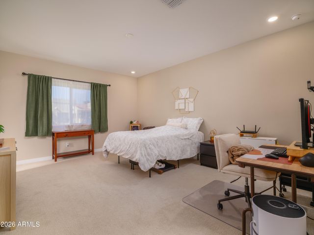 2170 W HARMONT Drive, Phoenix, AZ 85021