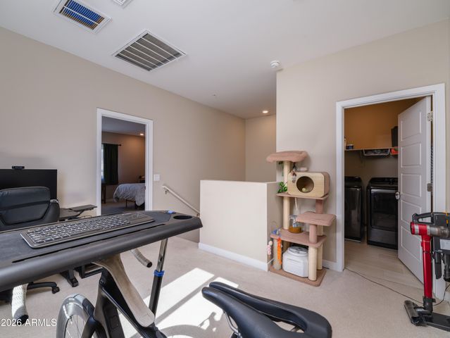 2170 W HARMONT Drive, Phoenix, AZ 85021