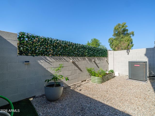 2170 W HARMONT Drive, Phoenix, AZ 85021