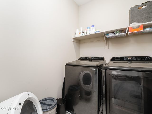 2170 W HARMONT Drive, Phoenix, AZ 85021