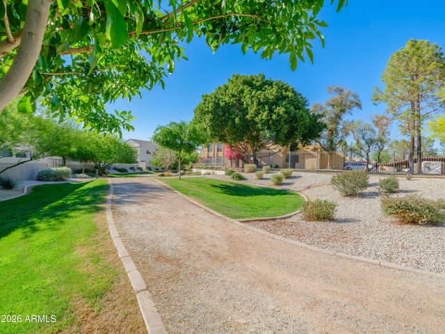 2170 W HARMONT Drive, Phoenix, AZ 85021