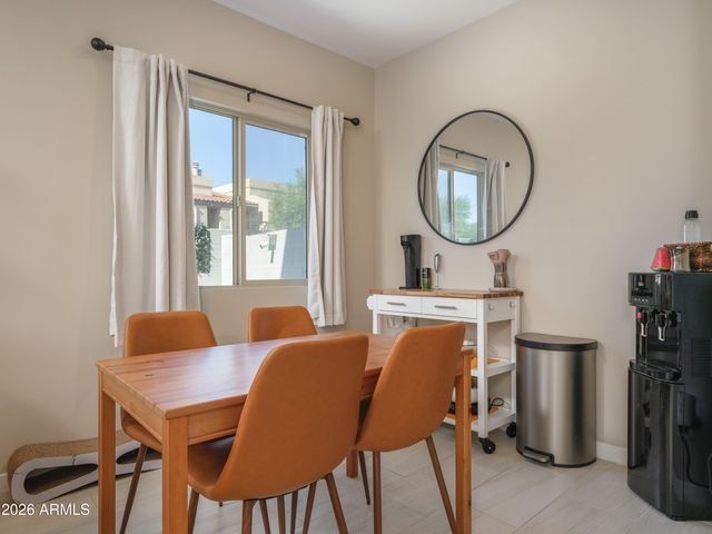 2170 W HARMONT Drive, Phoenix, AZ 85021