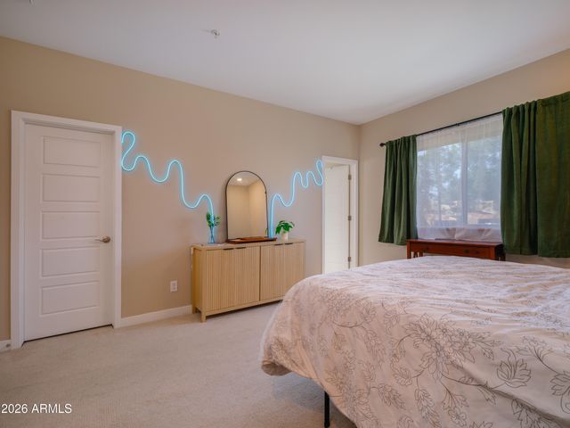 2170 W HARMONT Drive, Phoenix, AZ 85021