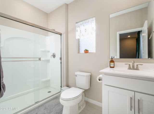 2170 W HARMONT Drive, Phoenix, AZ 85021