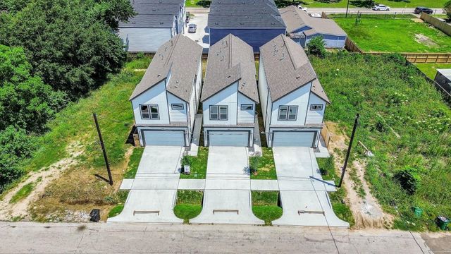 848 Lucky Street, Houston, TX 77088