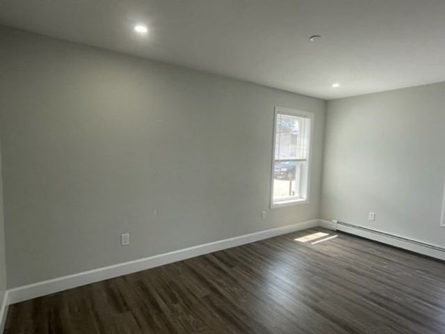 129 Pleasant Street 2, Weymouth, MA 02190