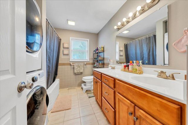 1944 Burma RD, Salem, VA 24153