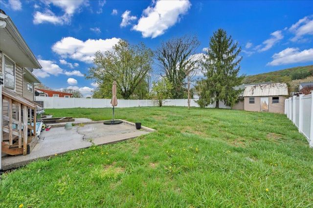 1944 Burma RD, Salem, VA 24153