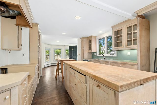 7 Channel Avenue, Norwalk, CT 06854