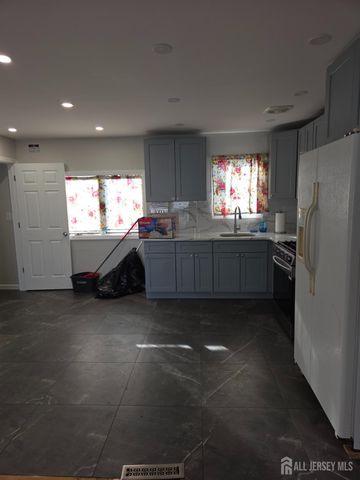 5200 Emerson Street, Piscataway, NJ 08854