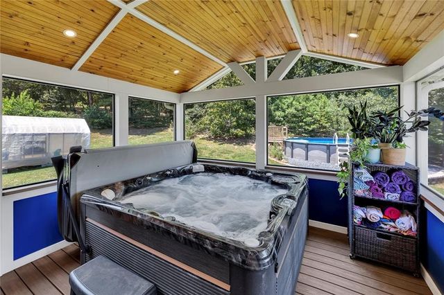 35 Westgate Drive SW, Cartersville, GA 30120
