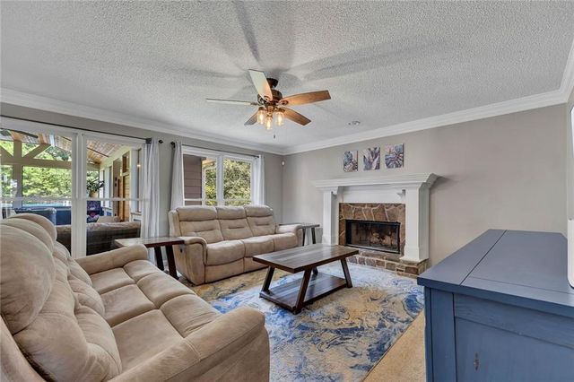 35 Westgate Drive SW, Cartersville, GA 30120