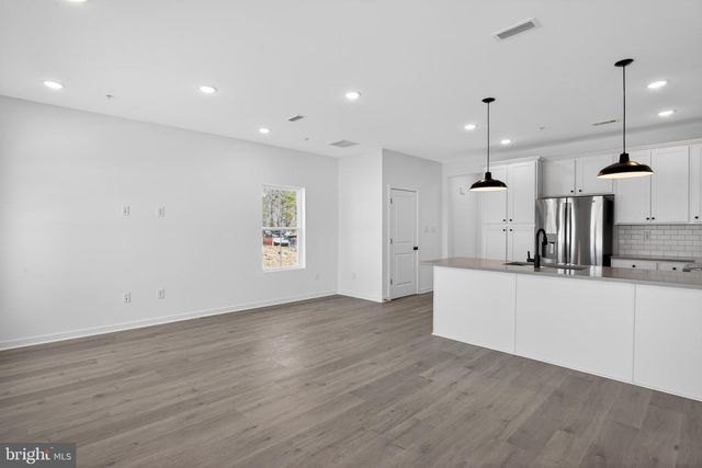 246 CLEMENT LOOP, Salisbury, MD 21804