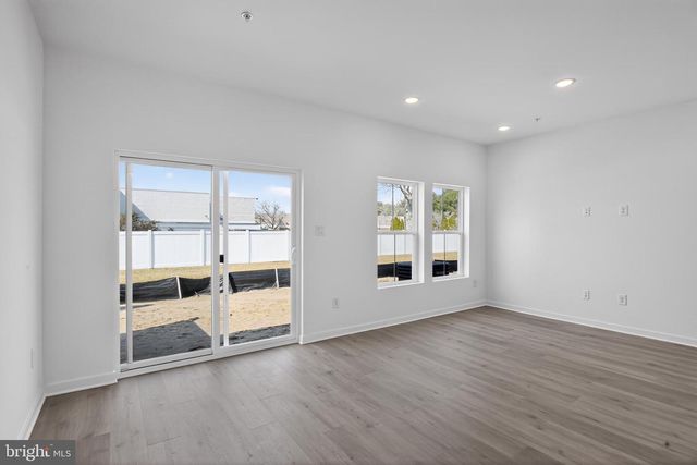 246 CLEMENT LOOP, Salisbury, MD 21804