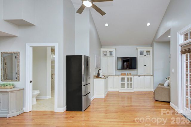 1825 Lombardy Circle, Charlotte, NC 28203