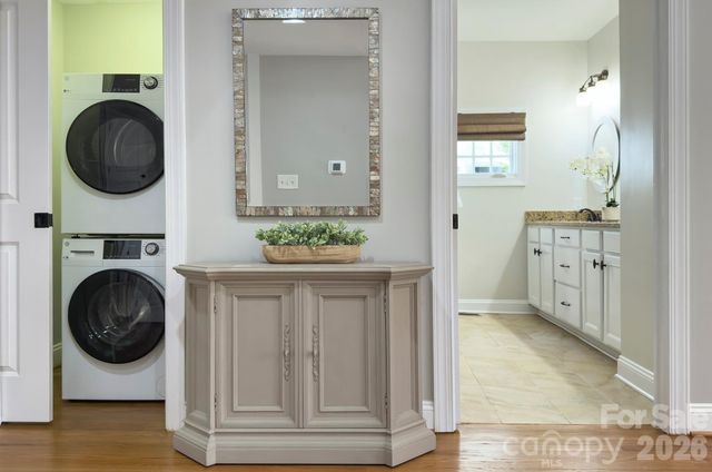 1825 Lombardy Circle, Charlotte, NC 28203