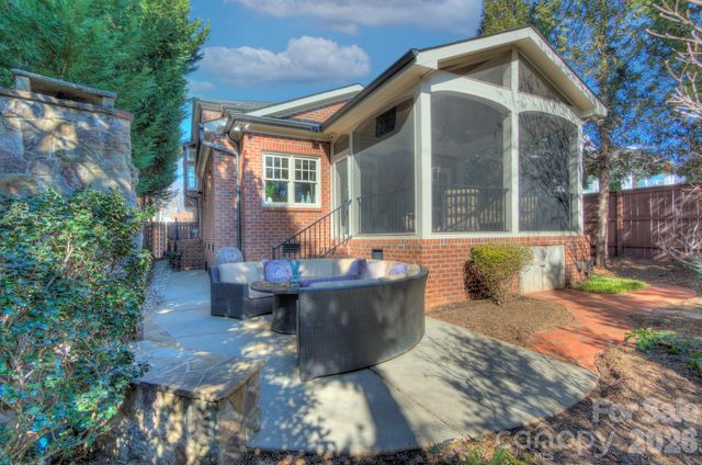 1825 Lombardy Circle, Charlotte, NC 28203