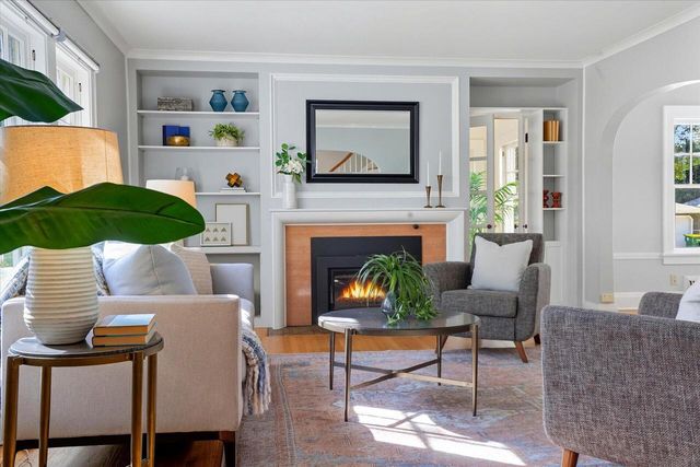 4201 N Woodburn STREET, Shorewood, WI 53211