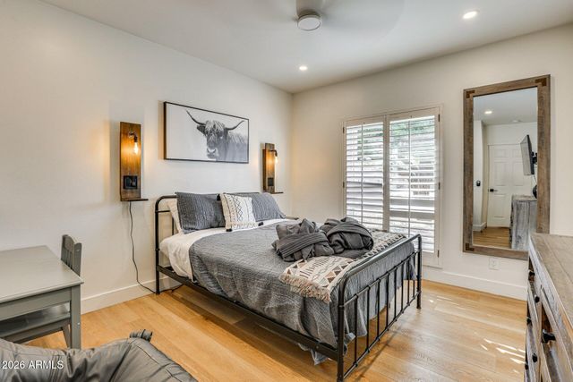 8542 E SUNNYSIDE Drive, Scottsdale, AZ 85260