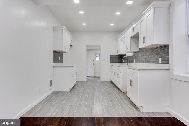 4111 N 8TH ST, Philadelphia, PA 19140