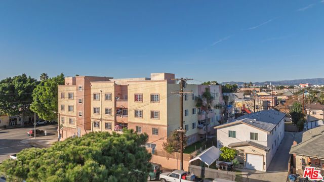 4920 S Broadway, Los Angeles, CA 90037