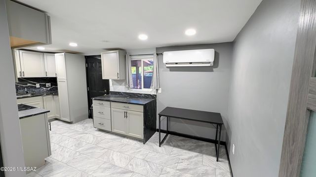 4319 S 16th Avenue, Tucson, AZ 85714