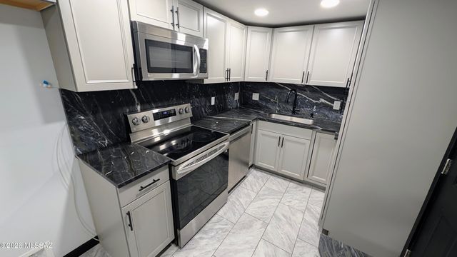 4319 S 16th Avenue, Tucson, AZ 85714
