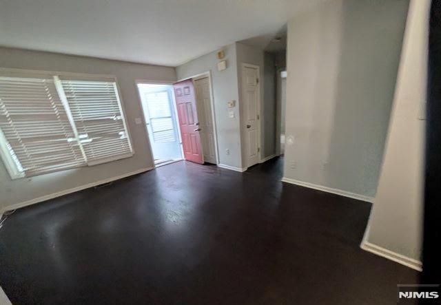 677 14th Street, Newark, NJ 07103