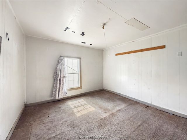410 East 7th Street, Hearne, TX 77859