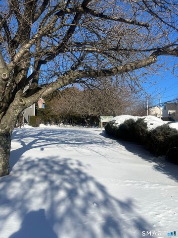 31 Stuart Avenue APT 12, Norwalk, CT 06850