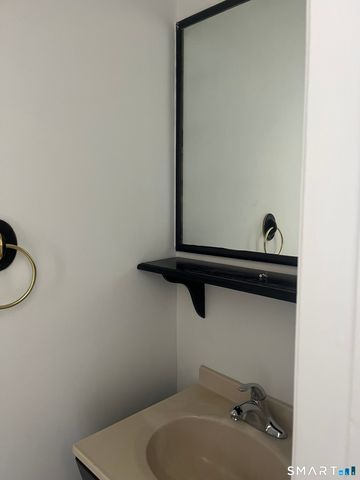 31 Stuart Avenue APT 12, Norwalk, CT 06850