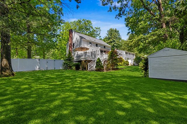 19 Short St, Franklin, MA 02038