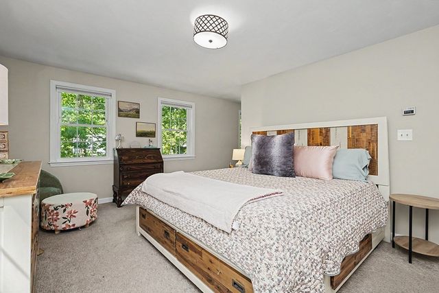 19 Short St, Franklin, MA 02038