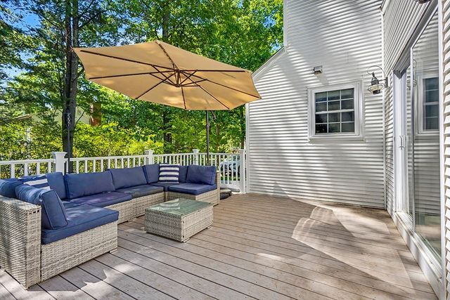 19 Short St, Franklin, MA 02038