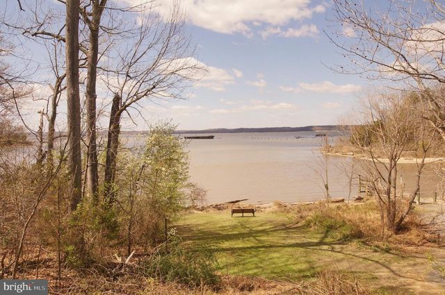 8965 RIVERSIDE RD, Nanjemoy, MD 20662