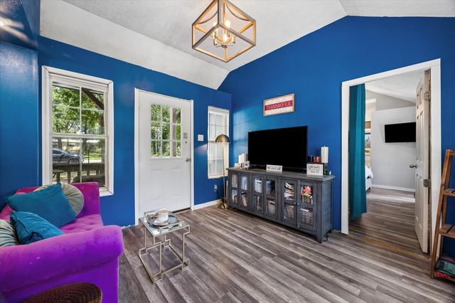 19529 Mary Lane, Montgomery, TX 77316
