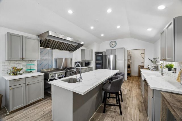19529 Mary Lane, Montgomery, TX 77316