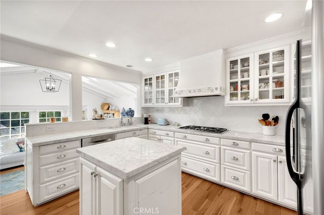 3301 Tilden Avenue, Los Angeles, CA 90034